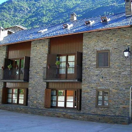 Apartaments Vall Ferrera Areu エクステリア 写真